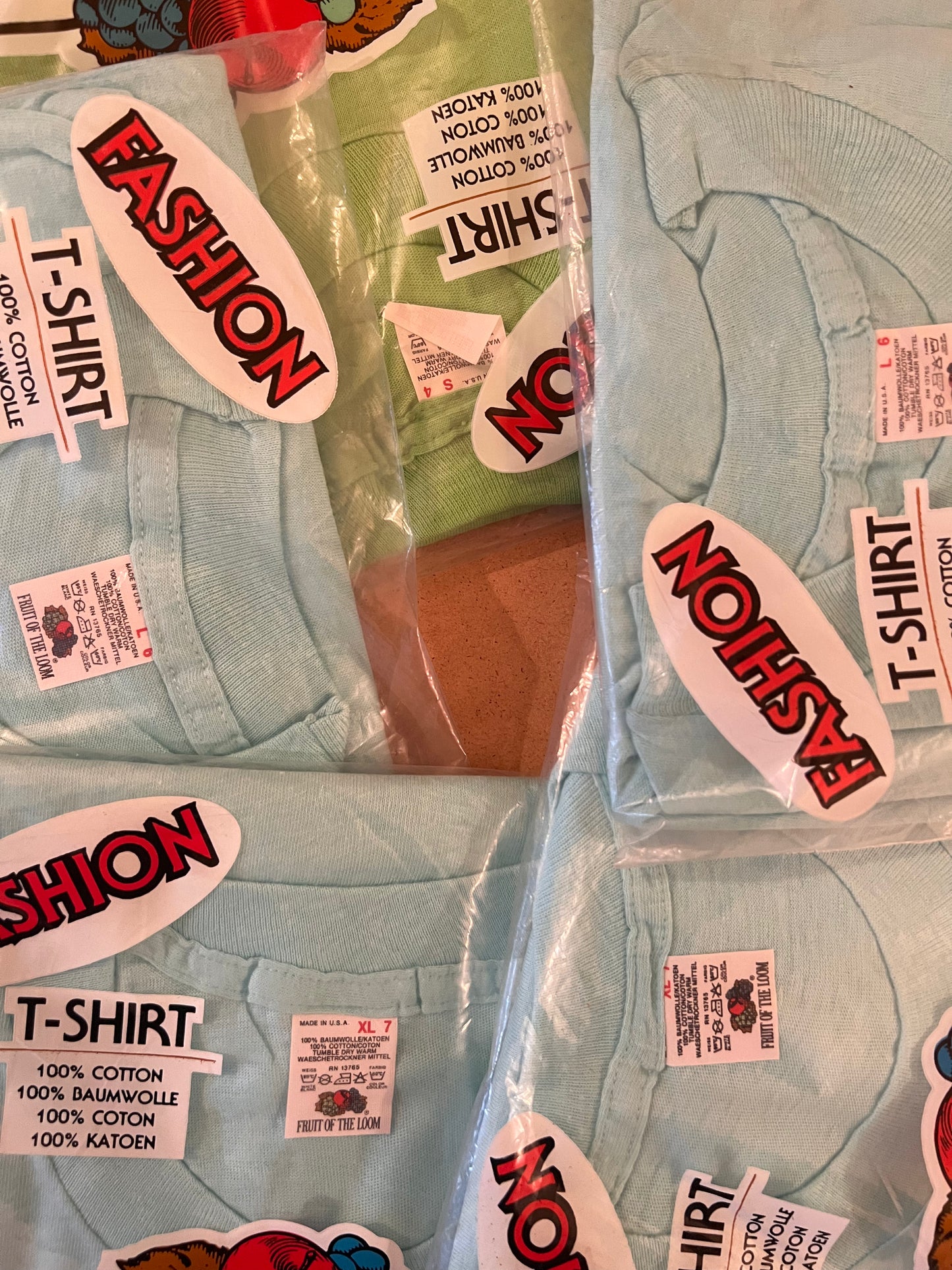 Vintage Lot of Fruit of The Loom T-shirts